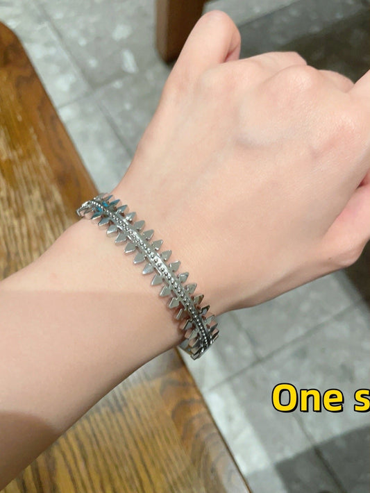 S866 Car Bracelet
