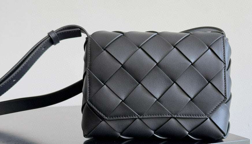 S1223  Bv Diago Crossbody Bag