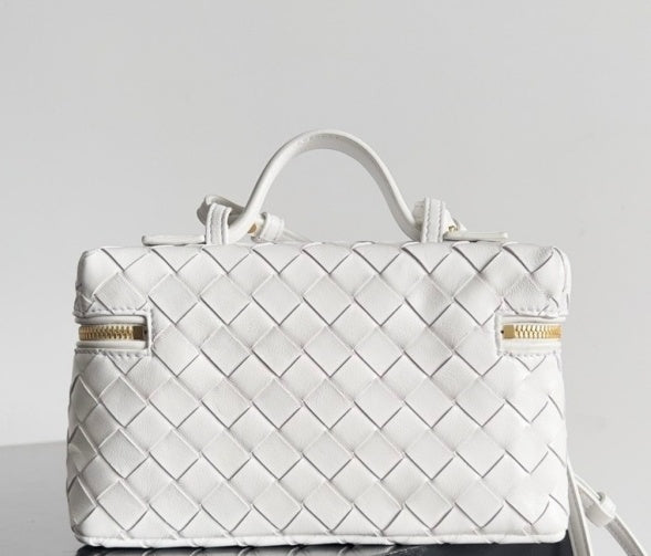 C187 Bv shoulder leather bag