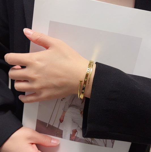 S632 Car Bracelet