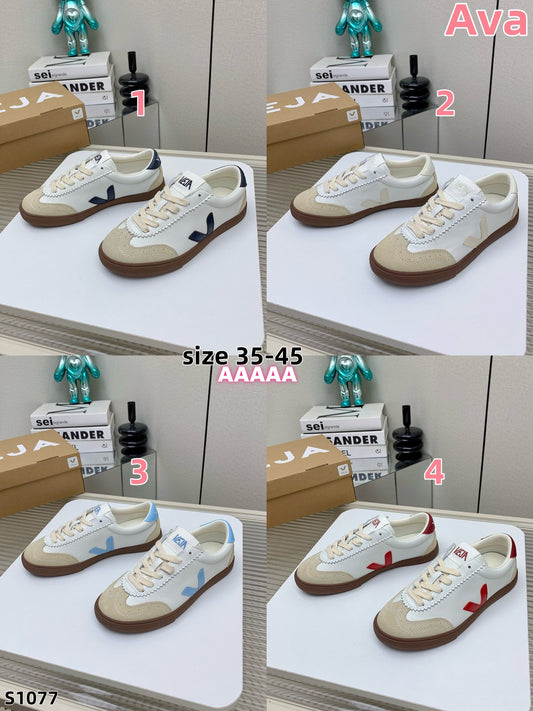S1077 VEJA Leather Sneakers