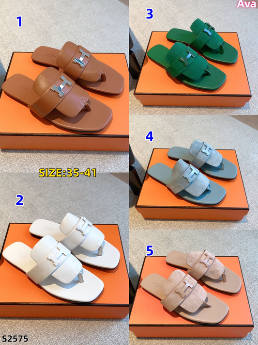 S2575 Her slippers