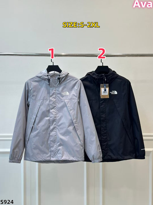 S924 The North Face jacket