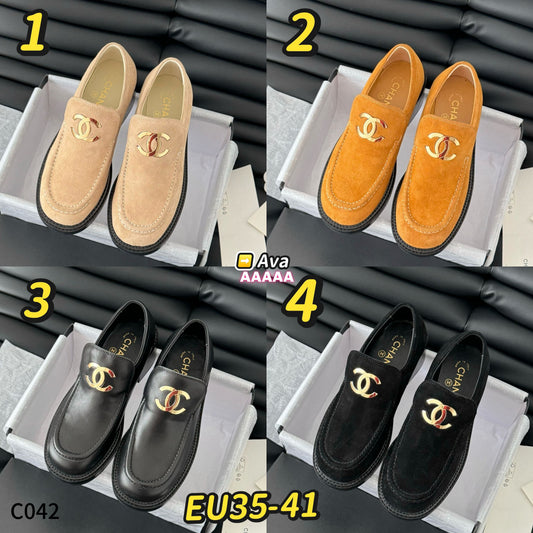 C042 Loafers