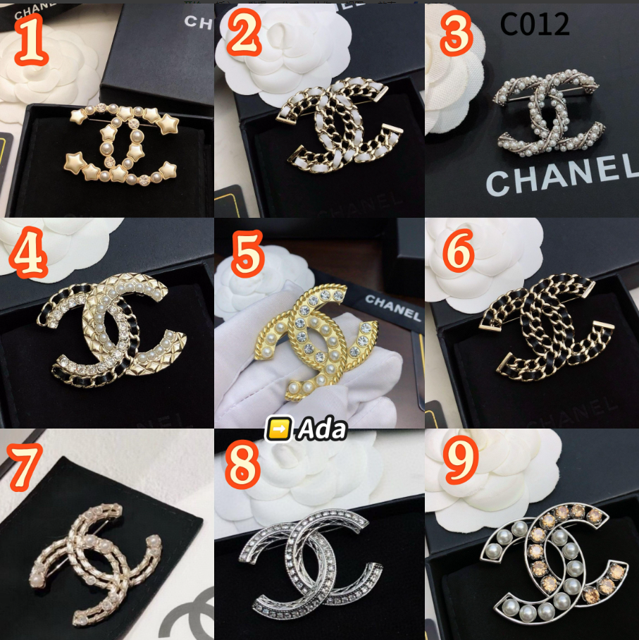 C012 Chanel brooch