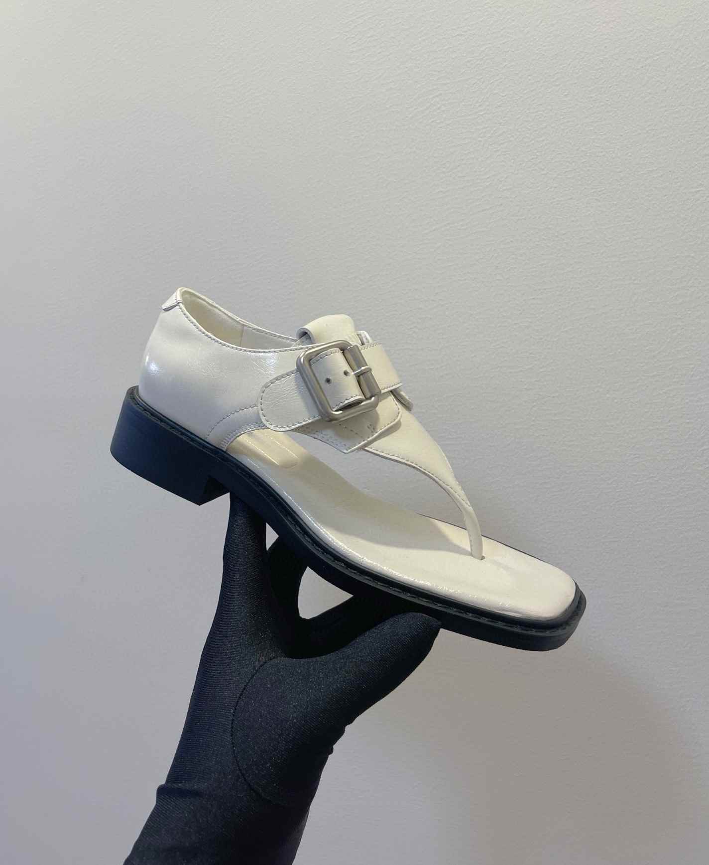 S441 miu clip-toe sandals
