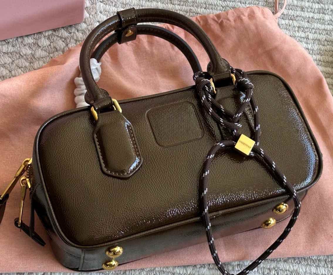 S452 miu bowling bag