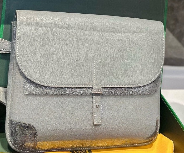 S899 Goya Messenger Bag