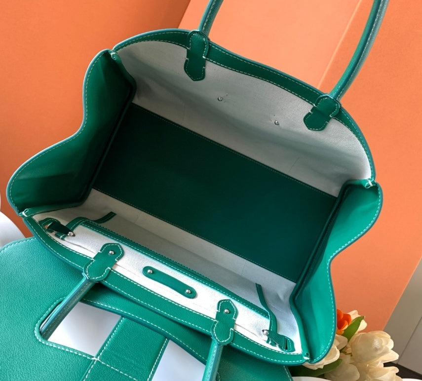 S667 Goya Saïgon Tote Bag