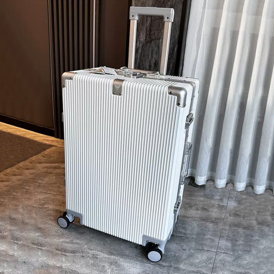 C123 Ava Luggage