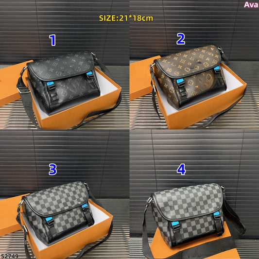 S2749 Voyager PM messenger bag