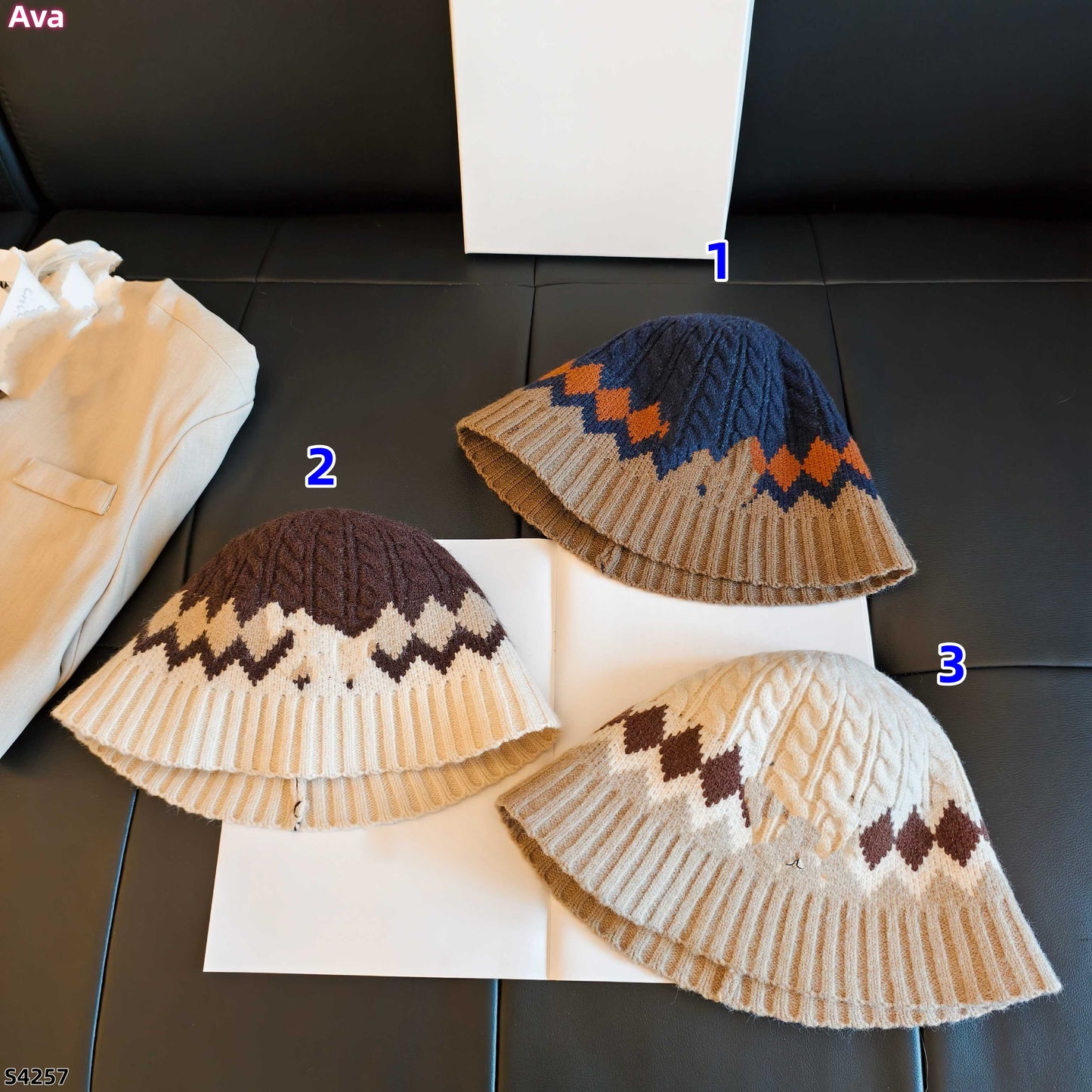 S4257 hat