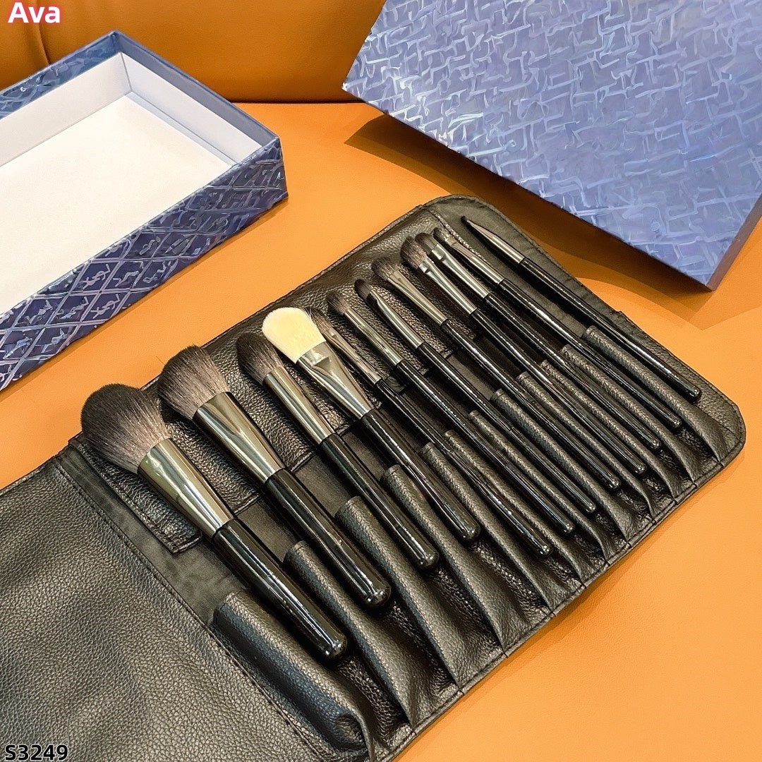 S3249 Makeup brushes