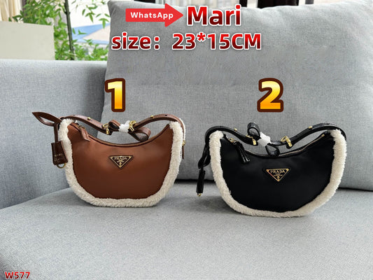 W577  underarm bag