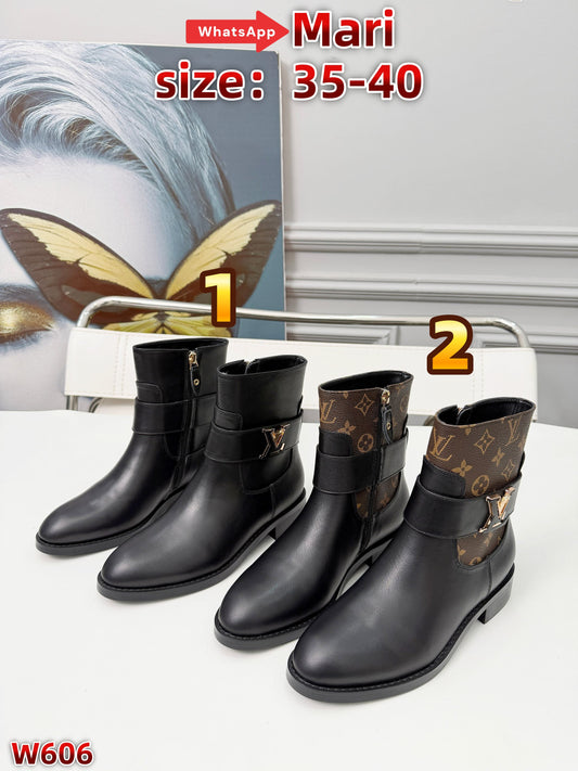 W606  Ankle boots