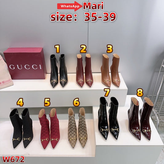 W672  Pointed ankle boots
