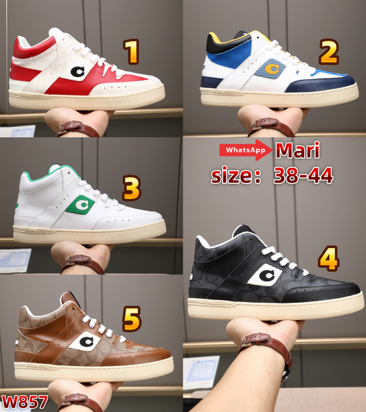 W857  sneakers