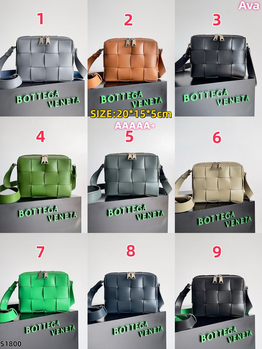 S1800 Bottega Veneta Men's Camera Bag