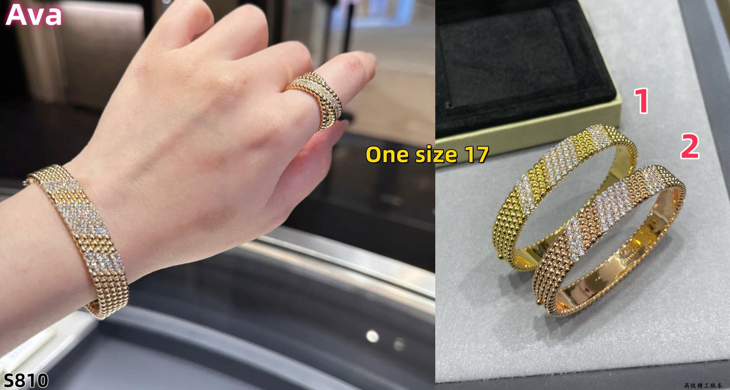 S810 Van Cleef & Arpels bracelet