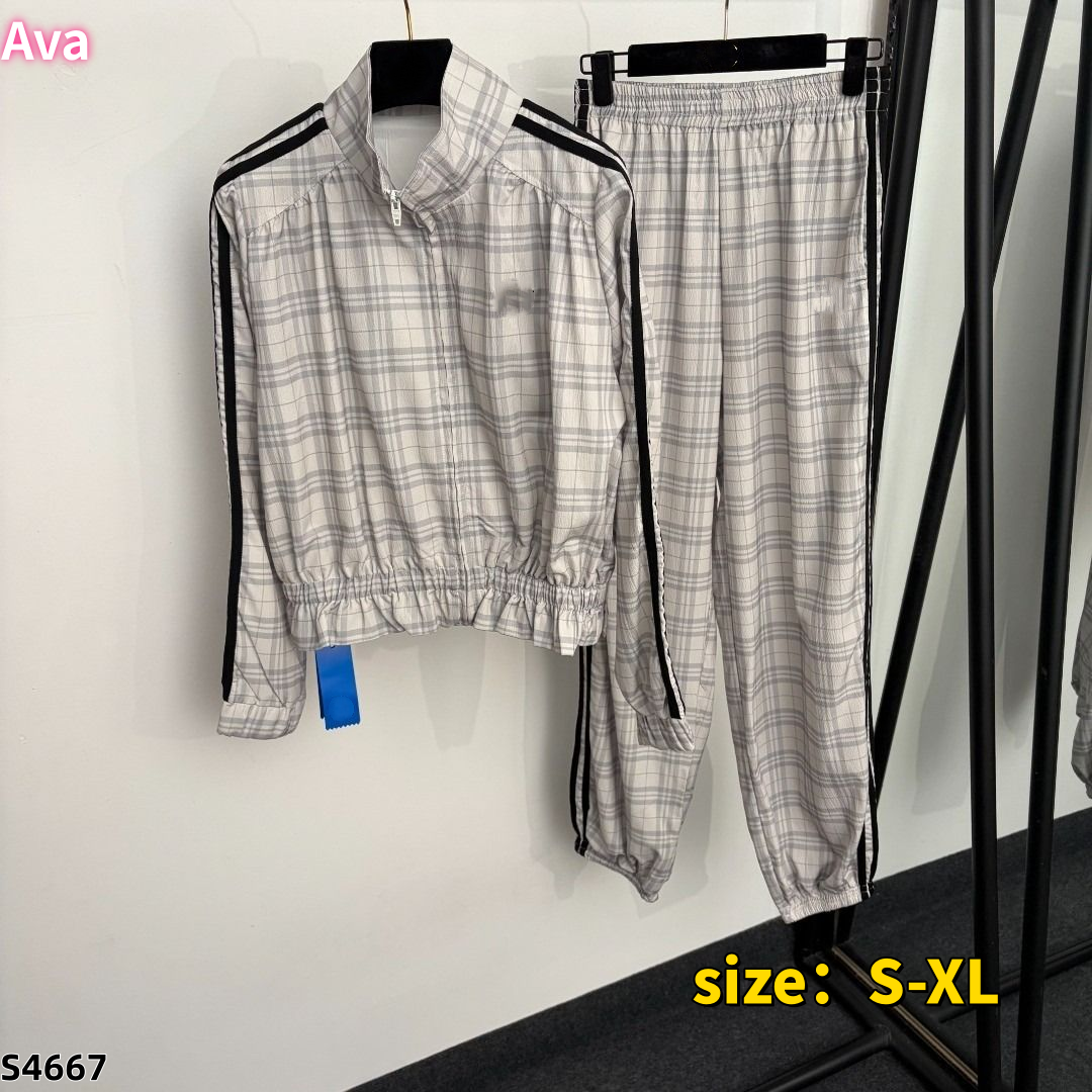S4667 Set